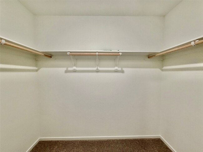 Building Photo - 5003 Esperanza Ter Dr