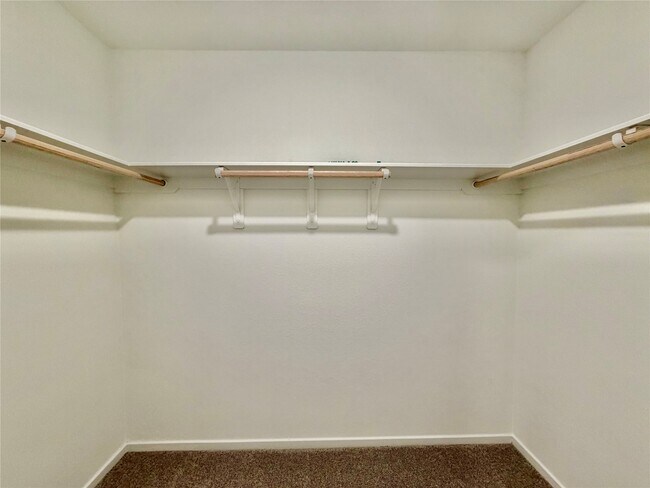 Foto del edificio - 5003 Esperanza Ter Dr