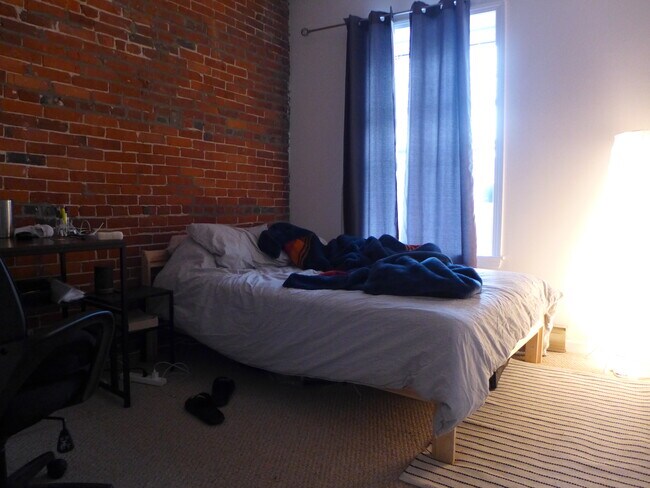 Foto del edificio - 1747 Washington St