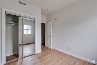 Building Photo - 1326 N 17th St