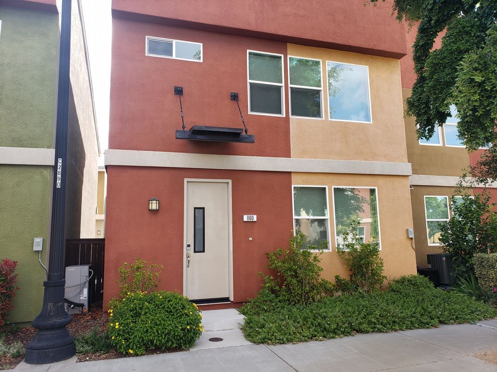 Primary Photo - 860 Silicon Court