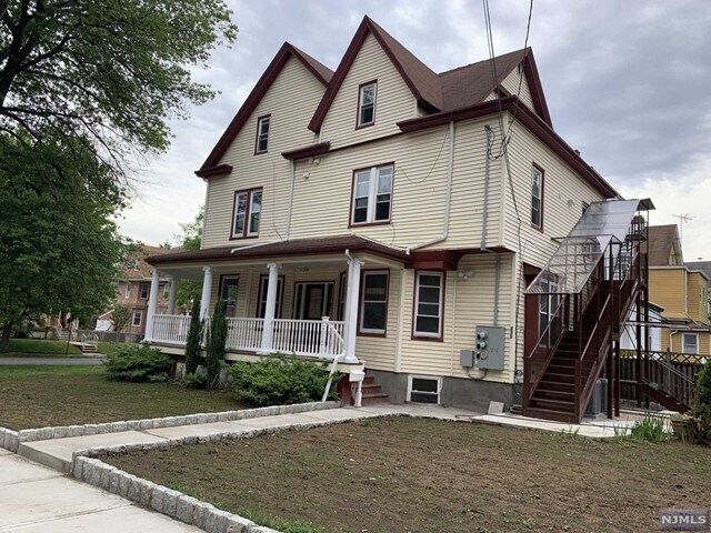 Foto principal - 231 Wood St