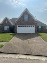 Building Photo - 1072 Red Fern Cir E