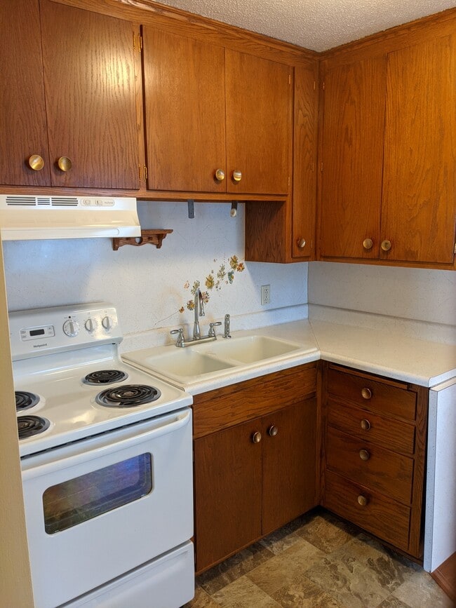 Cocina - 1916 N 44th Ave