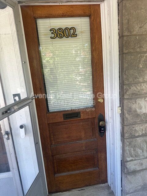 Building Photo - 3802 Flad Ave
