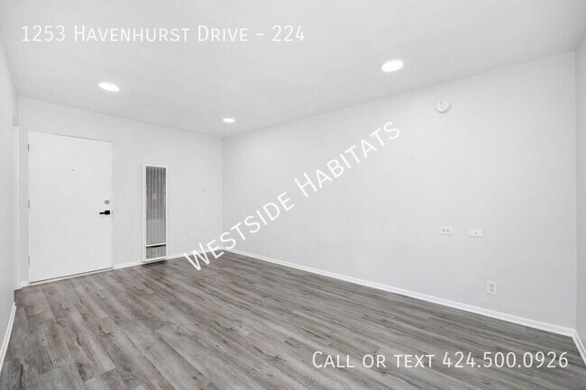 Building Photo - 1253 Havenhurst Dr