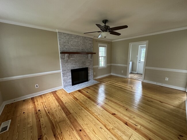 Building Photo - 10631 Red Lion Pl