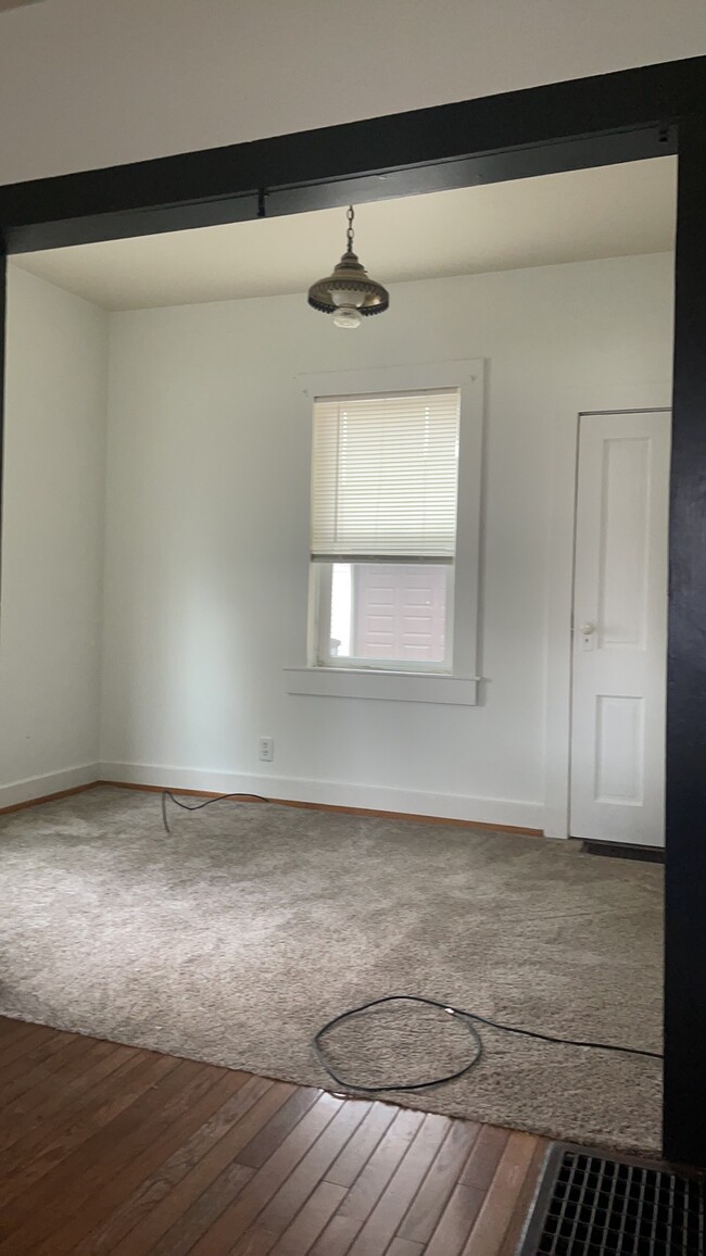 smaller room off from living room - 116 W Roberts St