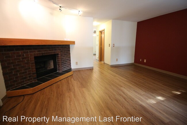 Building Photo - 2 br, 1.5 bath House - 3101 W 35th Ave Unit C