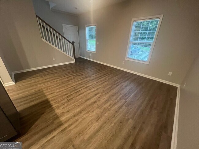 Foto del edificio - 1571 Bostwick Rd