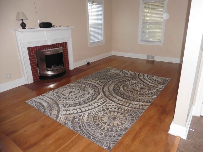 Sala de estar 1 - 319 Crompton Rd
