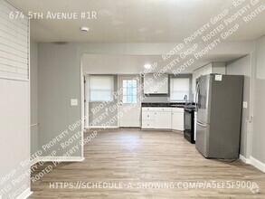 Building Photo - 674 5th Ave