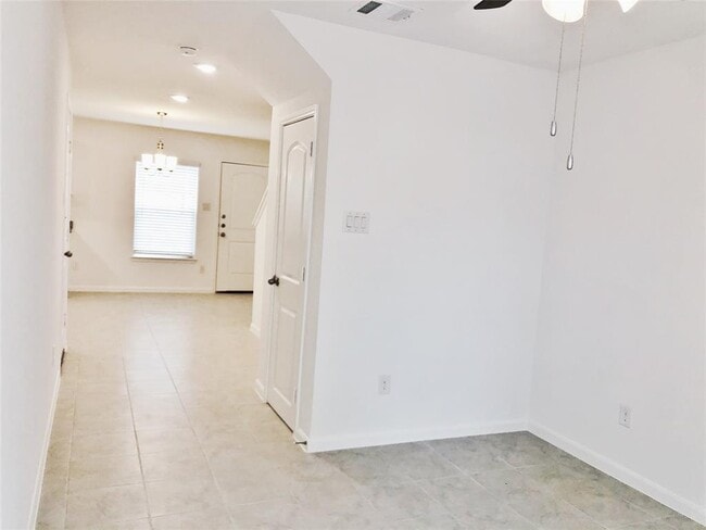 Building Photo - 491 Mesquite-