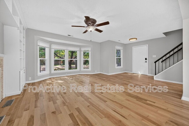 Foto del edificio - 1316 Llewellyn Ave
