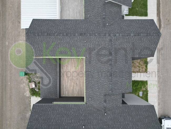 Foto del edificio - Stunning 3- bed/ 2.5 upgraded luxury townhome in Pharr at a Reduced Price