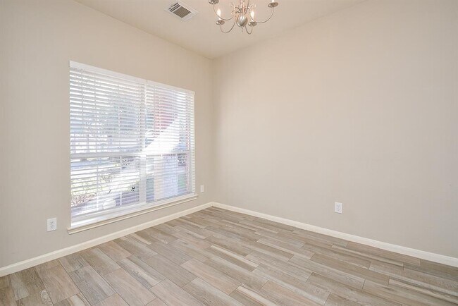 Foto del edificio - 21010 Castle Gardens Ct