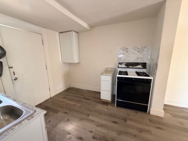 Building Photo - 2503 Arbor Pl