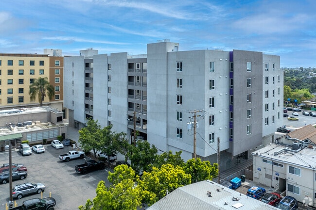 Photo - Topaz Apartments