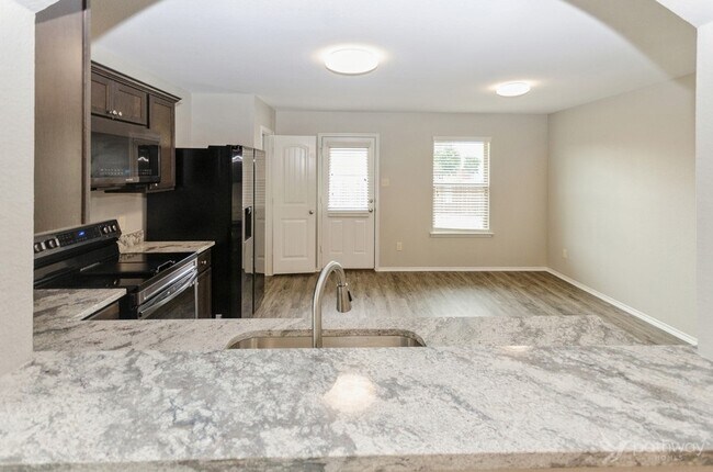 Foto del edificio - 206 Gallop Ct