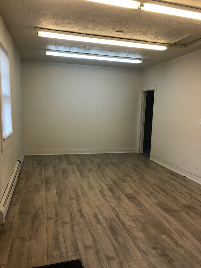 Foto del edificio - 1020 S College Ave