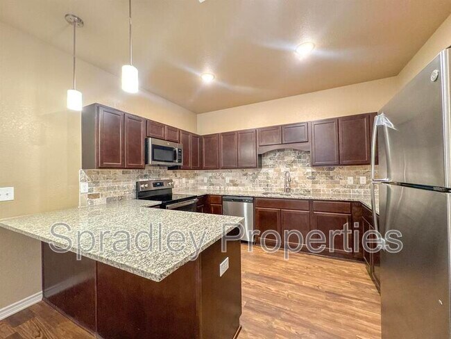 Building Photo - 1053 Hibiscus Dr