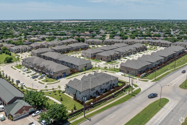 Aerial - Bluebonnet Trail Townhomes