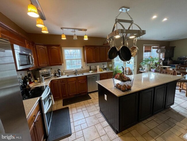 Foto del edificio - 6108 N Willow Pond Dr
