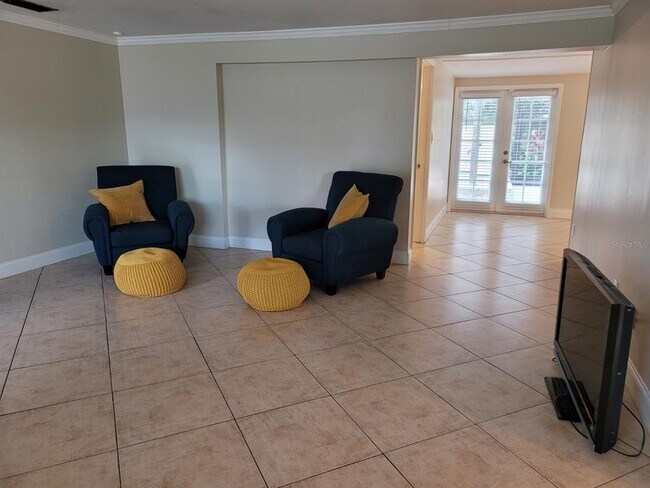 Foto del edificio - 3157 Goldenrod St