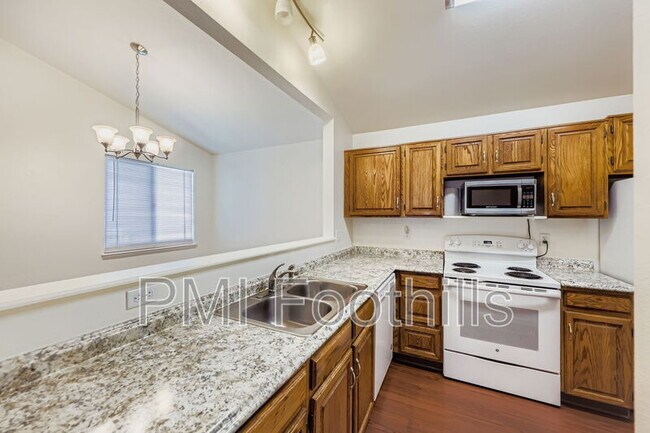 Foto del edificio - 7617 Gray Way
