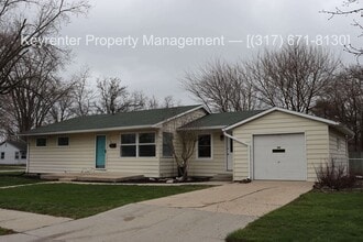 Building Photo - 102 Murphy Ln