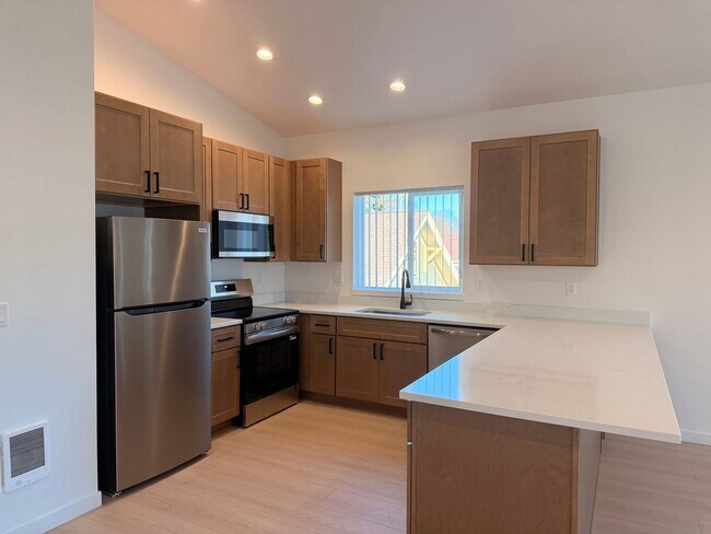 Foto del edificio - New Construction!