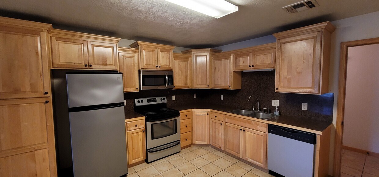 Foto del edificio - 2722 Ryan Rd