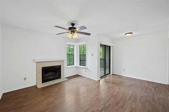 Building Photo - 4500 E Oltorf St