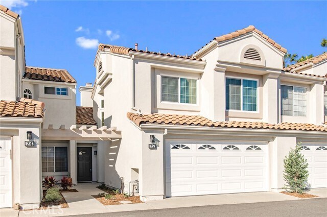 Building Photo - 72 Almador