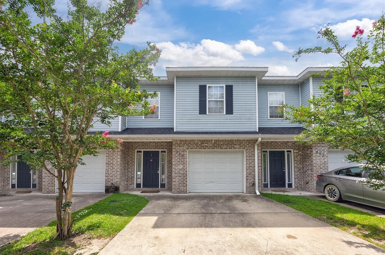 Foto principal - 988 Leigh Ann Ln
