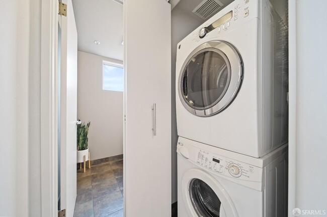 Building Photo - 3121 20th St