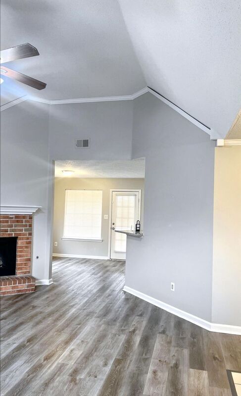 Building Photo - 1011 Painted Desert Ln