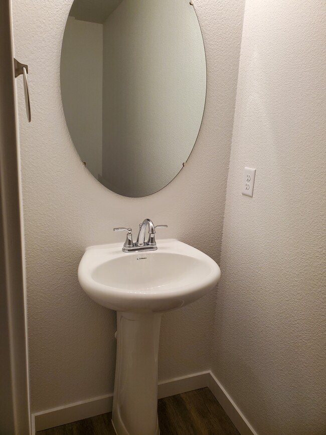 Aseo en planta baja - 17761 Jackson Ridge Way