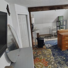 Building Photo - 8935 Cherry Ave