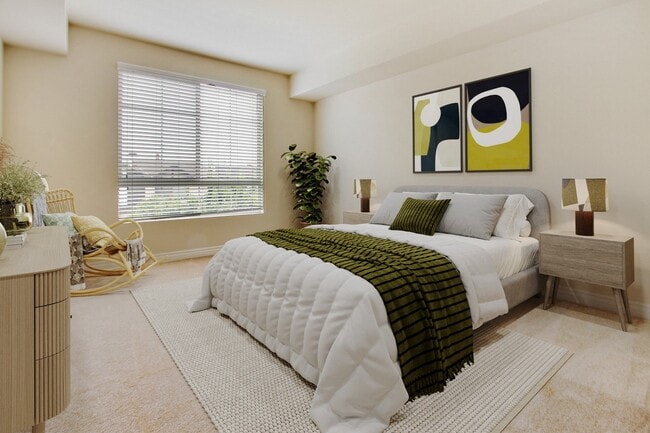 Interior Photo - Olive Encino
