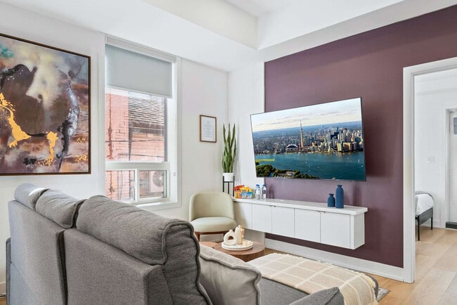 Building Photo - 168 McCaul St