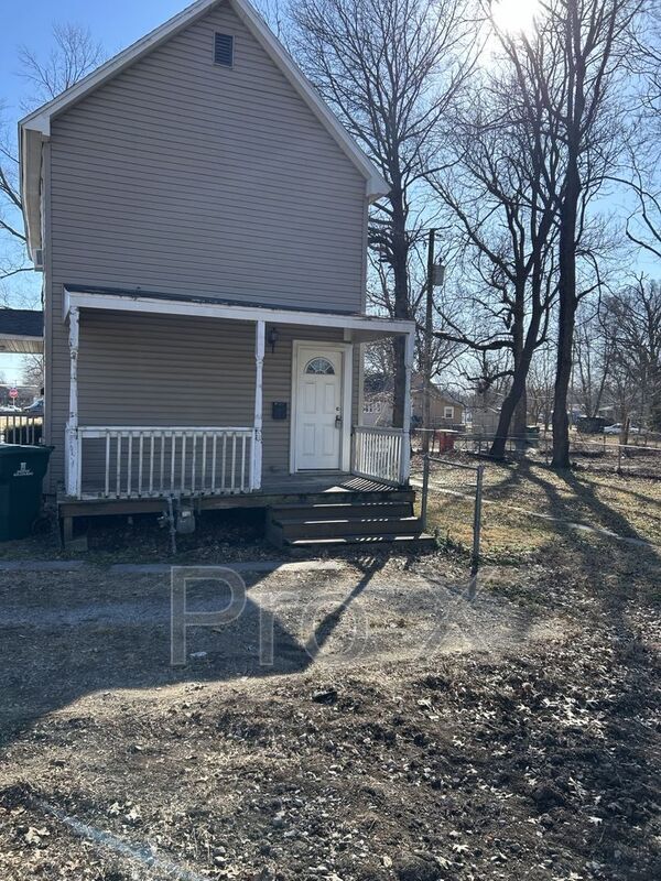 Building Photo - 409 N Olive St