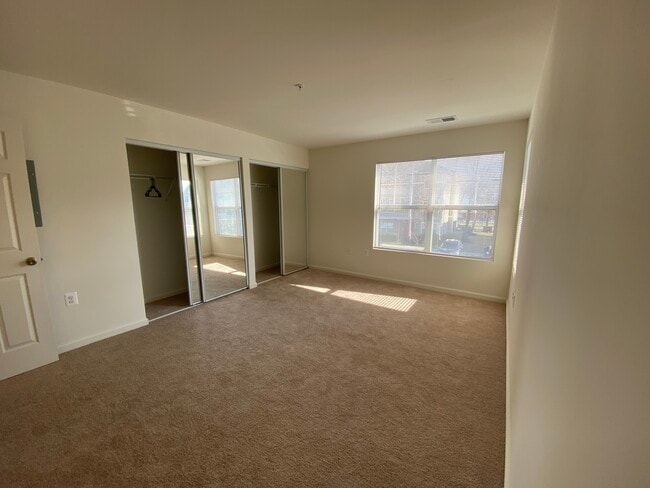 Building Photo - The Devon at South Riding