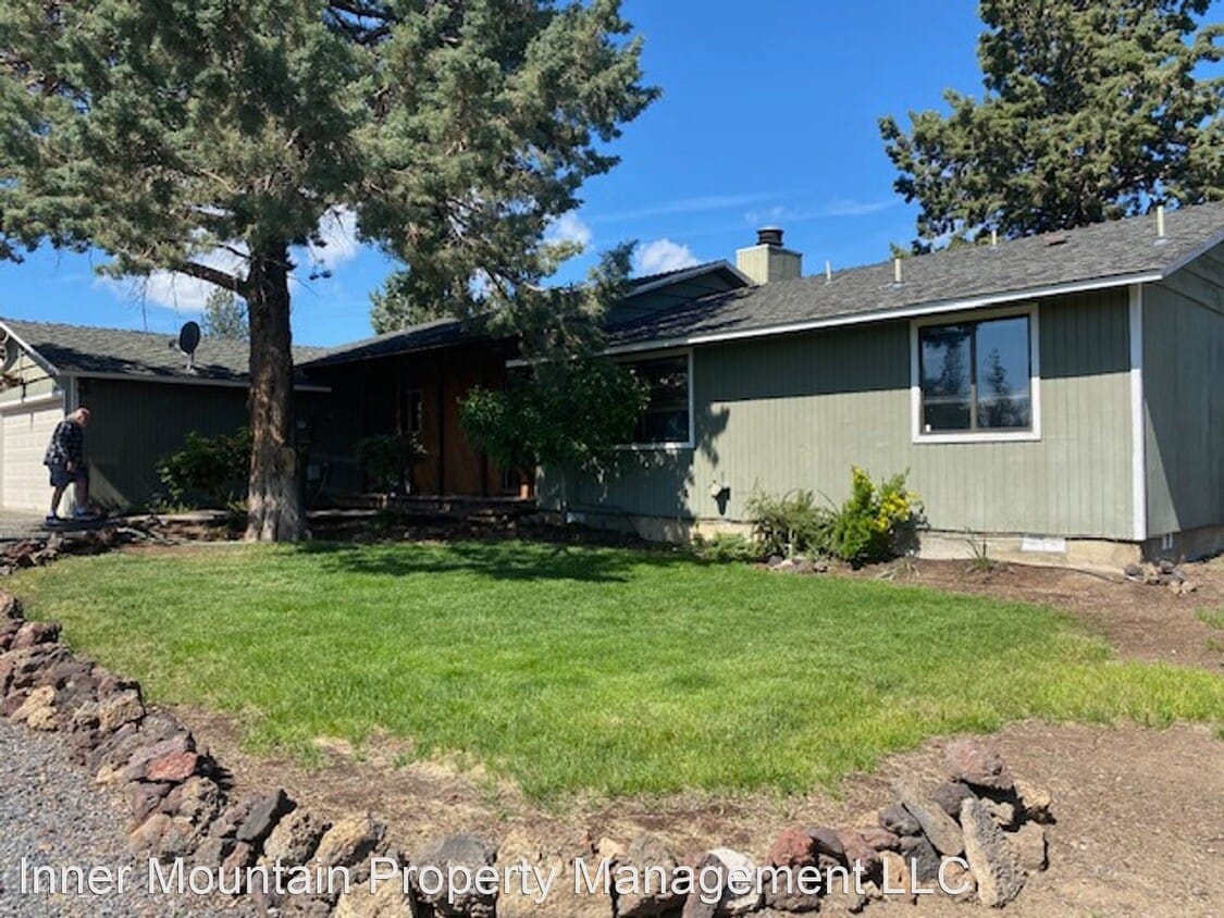 Primary Photo - 3 br, 2 bath House - 60101 Sweetgrass Ln