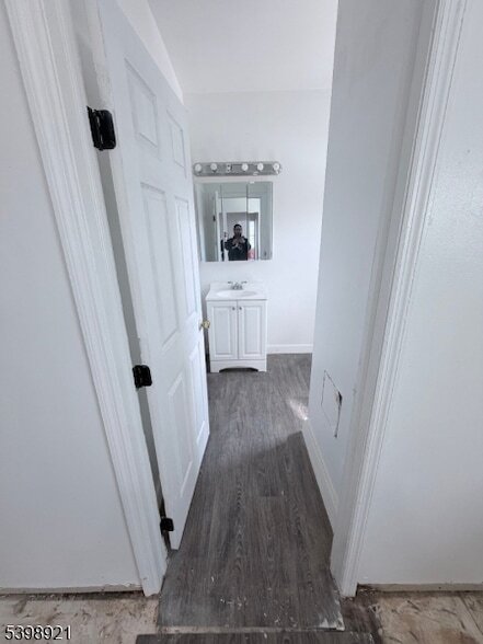 Foto del edificio - 1165 E State St