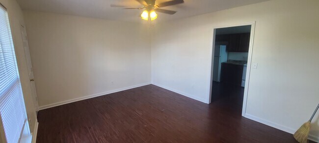 Building Photo - 509 S St Marks Ave