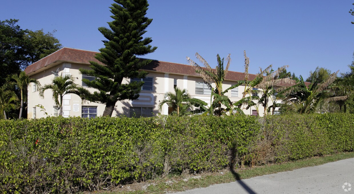 Primary Photo - Selberg Apartments