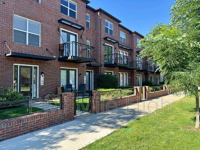 Building Photo - 4108 W 118th Pl