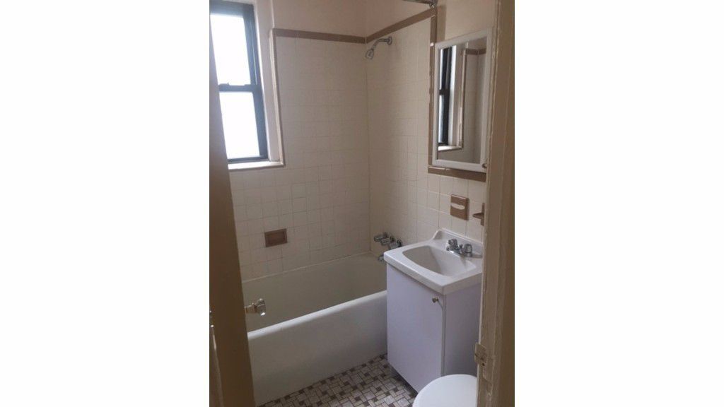 Primary Photo - 410 State St