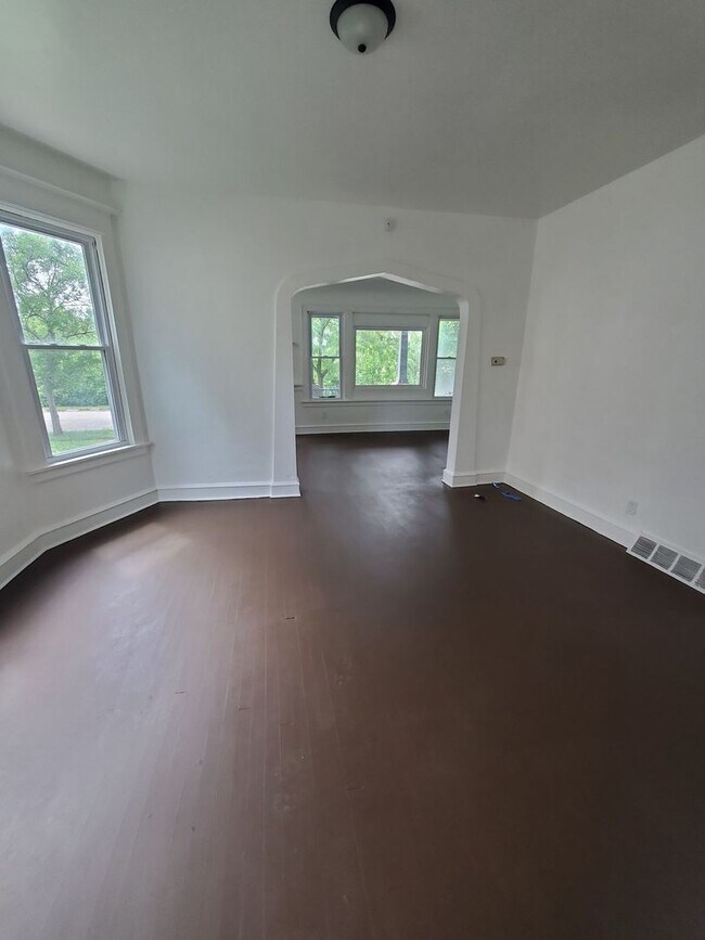 Foto del edificio - 2140-2142 N 46th St. (Duplex)